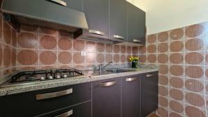Cozy flat in residence with swimming pool-Beahost