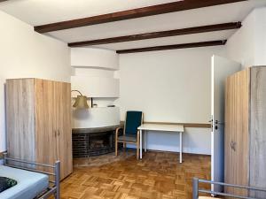 Duisburg FeelHome, Flughafen nah,3-Schlafzimmer, Dusche ebenerdig, Zentral, WiFi, Ground Floor