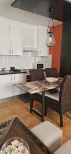 The Colors House, 636 sea view & 513 garden view