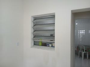 Acomodaçoes temporada quarto, sala, banheiro e área de serviço