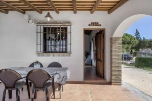 Casa con piscina compartida en Conil de la Frontera