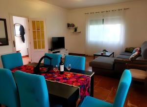 Chalet de Lujo con Piscina Privada cerca de Sevilla