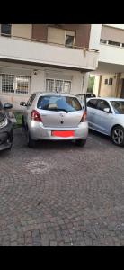 DimorAlexis, the house in front of Vaticans walls