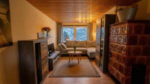 Winterruhe am See, mit gemütlichem Abendfeuer, purer Natur & einem warmen Kachelofen in Omas lütter Obstbutze