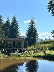 Дебрі - Тиша, Озеро і Вудка