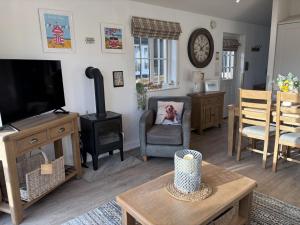 The Dog House on the Meadows at The Bay Filey, 2 dogs welcome for free!