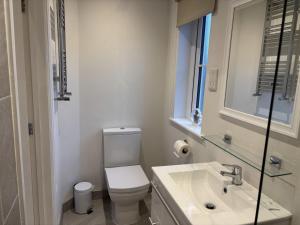 The Dog House on the Meadows at The Bay Filey, 2 dogs welcome for free!