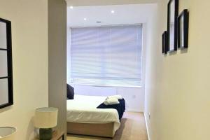 1 Bed Apartment by Brookland Stays Serviced Accommodation Short Lets Hemel Hempstead with Free WiFi