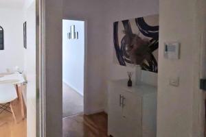 1 Bed Apartment by Brookland Stays Serviced Accommodation Short Lets Hemel Hempstead with Free WiFi