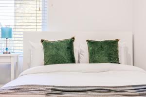 Quiet 1BR, near large park in Clapham Common