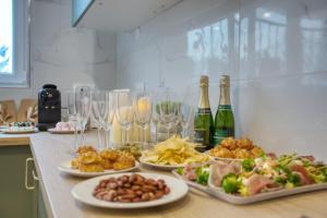 Large house ideal for groups families 12 people