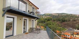 A View to Paradise Spectacular Sea & Bay Views