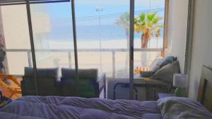 REÑACA PRIMERA LINEA 6 Personas