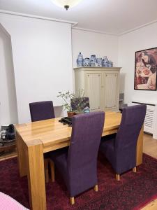 A King size Double Bedroom In In Lewisham