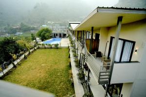 Arika Resort