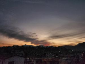 Below The Hills suite WHome Theatre