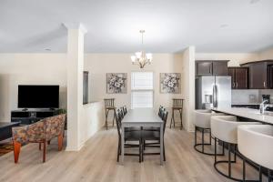 5BR Modern Comfort Spacious Home