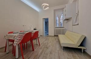 Pavias historic center facing Ticino