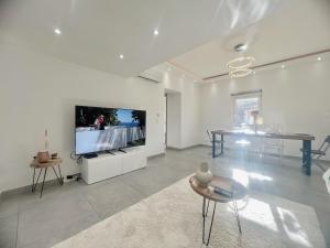 City Vibes - Spacieux, Clim, Centre-ville, 6 adultes et 1 enfant