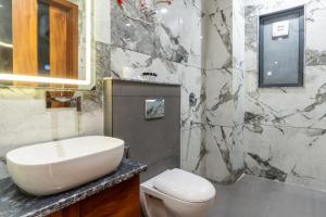 Homlee-Gold-4BHK-Lift-Parking-Vasant Kunj