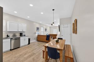 Cozy Indy Stay - Beville Ave Retreat 1