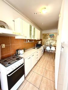 Summerland Beautiful Seaview Apartments