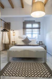 Luxury One-Bedroom Apartment