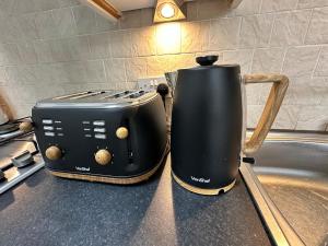 Long Term Discounts, Central Stay, Free Parking