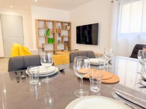 Les oiseaux, maison de 3 chambres et climatisation