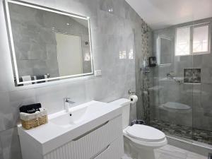 2BR Suite Escape to Florence Hall