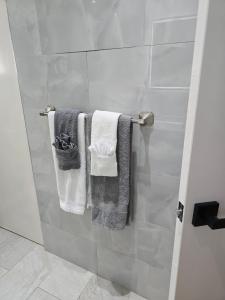 2BR Suite Escape to Florence Hall