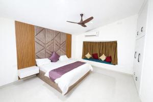 Aravali Farm Gurgaon, 3 Bedroom Villa with Lawn Barbeque Grill and Pool