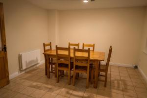 3 bedroom in Historic Cobh