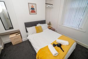 Spacious 4-Bed Home Ideal for Contractors