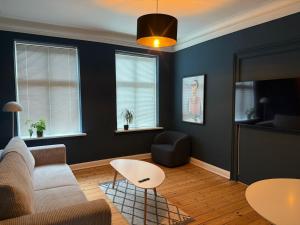 Greenbrook - Blue Lounge
