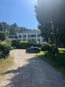 Studio lumineux sur la Saône & Parking privé