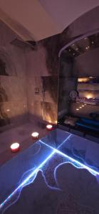 SAUNA & JACUZZI Old Town Spot