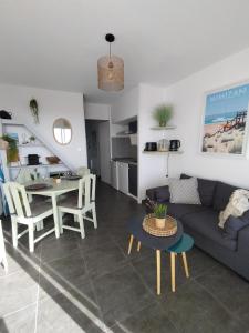 Mapalou Balcony Ocean View Cozy Downtown Parking