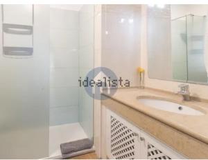 V4 Praia Verde - 8 to 11 People, 5 min beach walk