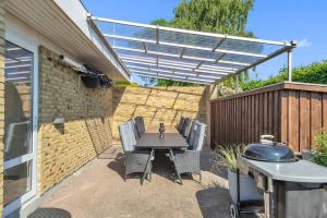 Pool - Sea view - Jacuzzi