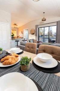 Swanmere lodge, Lakeside view Pinelake Carnforth