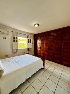 Casa Sol do Village, na praia de Taperapuã