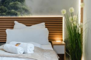 YAYstay - "Forest" I 65m2 I Bahnhof I Balkon I TV I Kaffee I Waschmaschine I Trockner