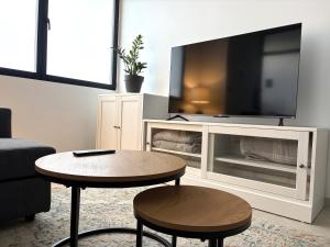 Across from the Turia Modern City Stay