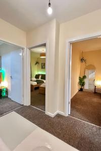 3 Bedroom Flat, Tottenham London Long Stay