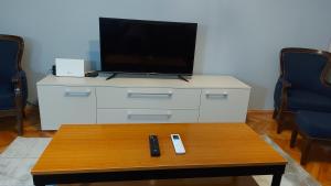 BY THE PARK free parking