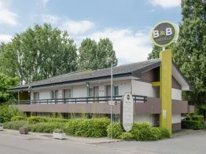 B&B HOTEL Pontault Combault - 莱西吉内