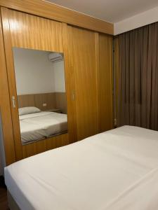 Saint Lawrence Flats