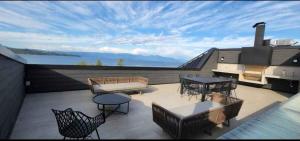 Pewun frente al Lago Villarrica