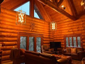 Timber Shores Rustic Waterfront Log Cabin